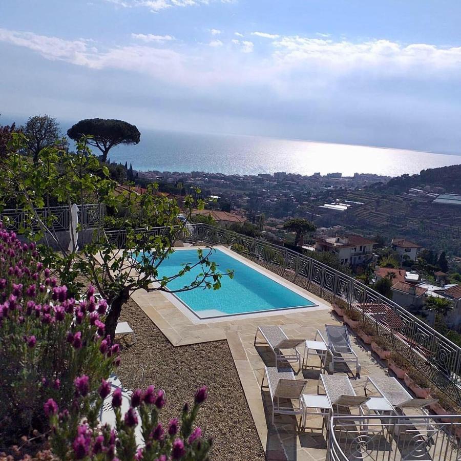 Villa Gaia - Luxury Villa, Pool & Wellness Rooms Bordighera Exteriör bild