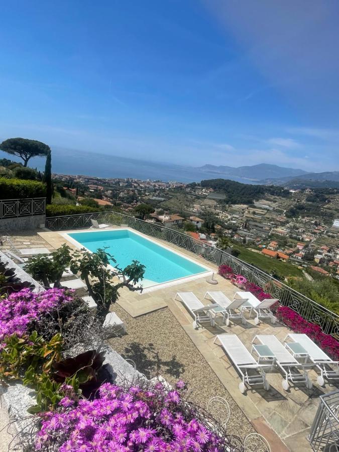 Villa Gaia - Luxury Villa, Pool & Wellness Rooms Bordighera Exteriör bild